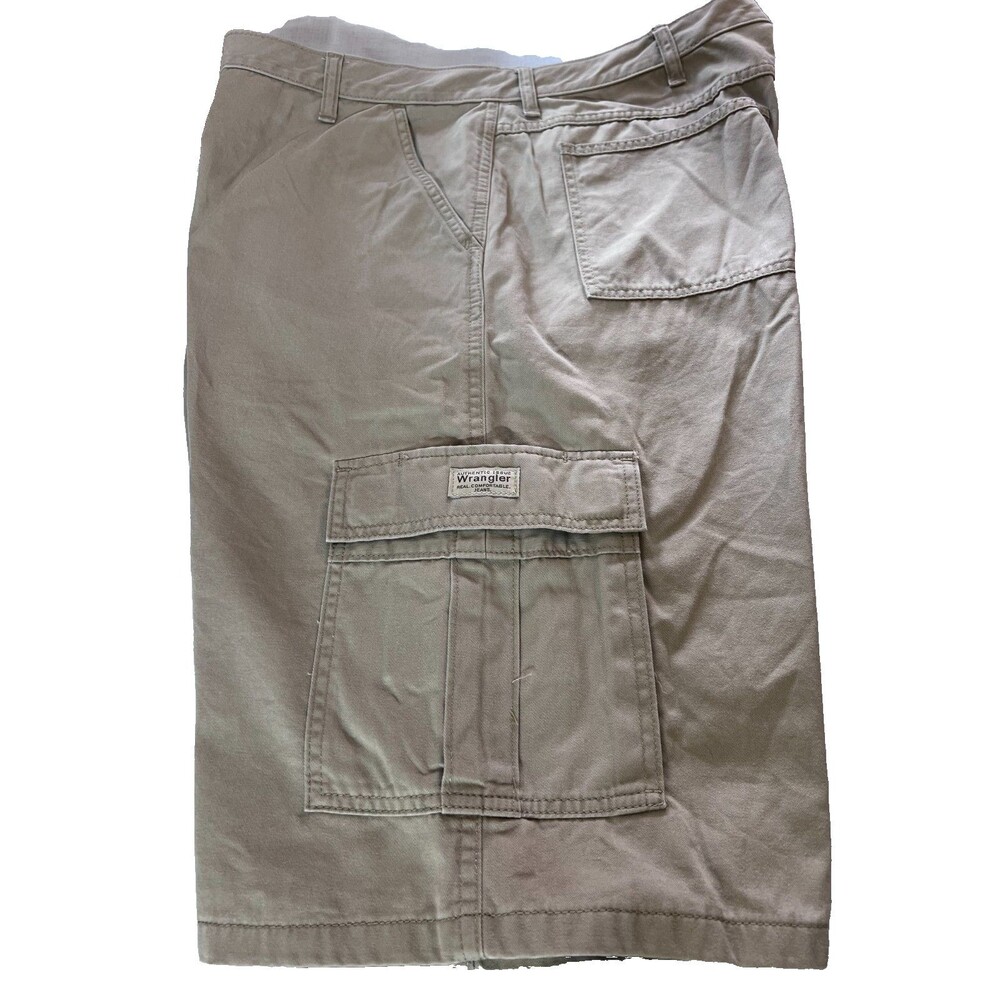 Wrangler Men's Khaki Cargo Shorts Size 38